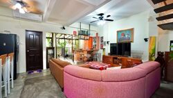 Sennett Terrace (D16), Terrace #534536631